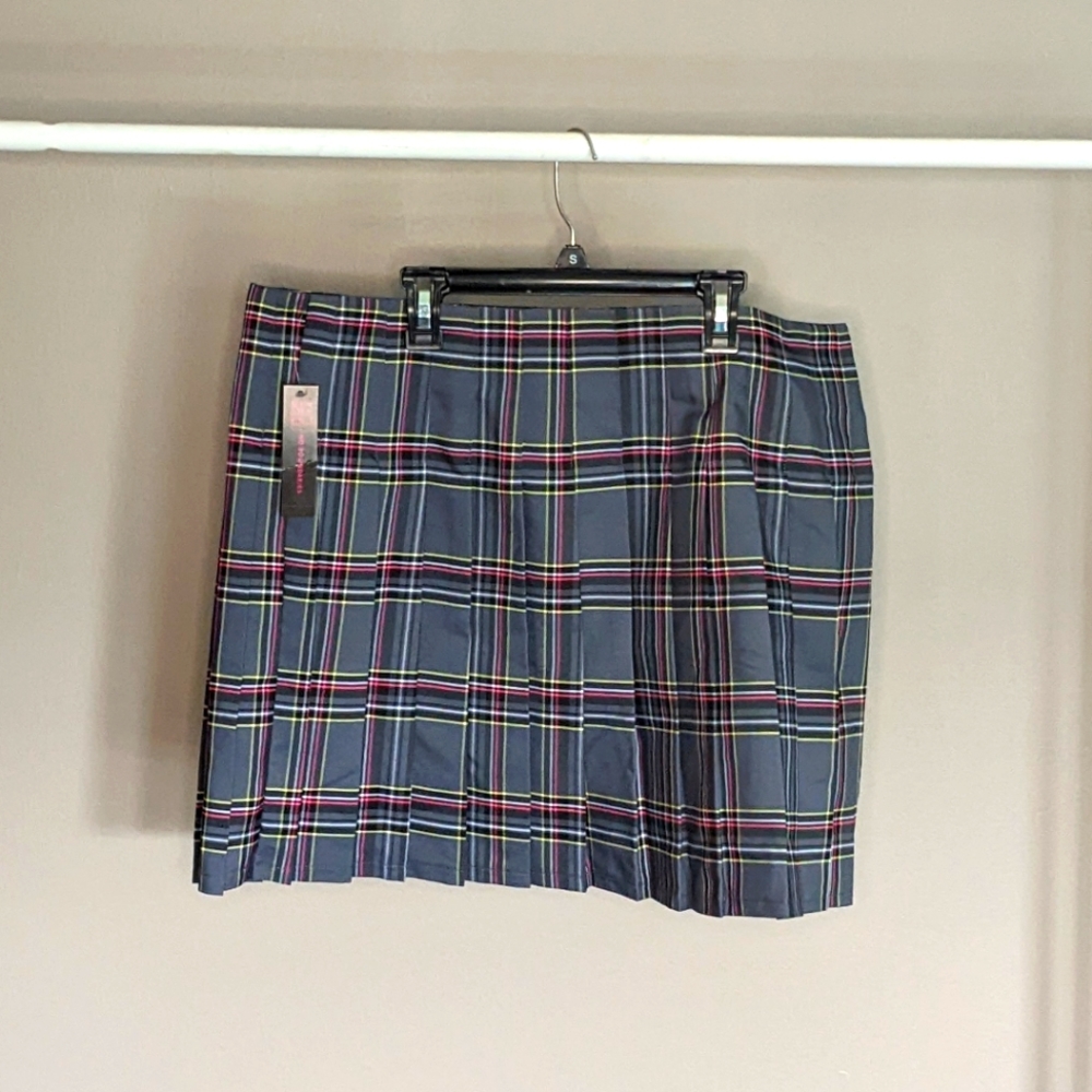 Pleated Skirt